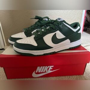 Nike Dunks